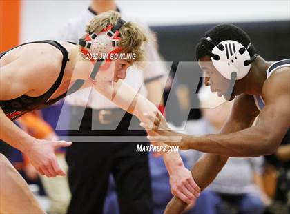 Thumbnail 2 in Mahomet-Seymour Meet photogallery.