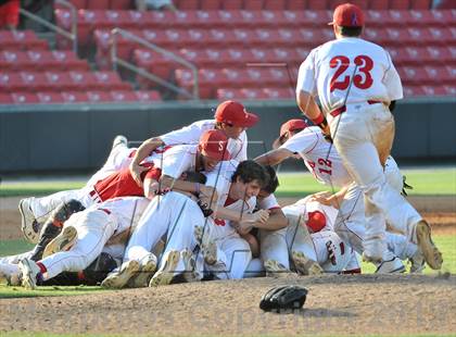 Thumbnail 2 in Fuquay-Varina vs. South Mecklenburg (NCHSAA 4A Final - Game 3) photogallery.