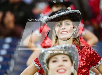 Thumbnail 1 in Kingwood vs Clear Brook (UIL 6A Region III Bi-District) photogallery.