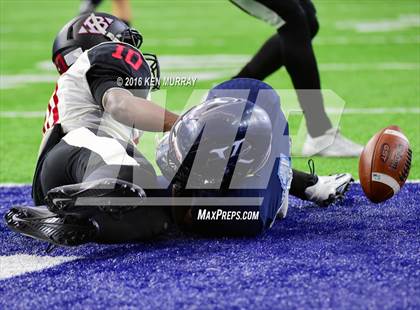 Thumbnail 1 in Kingwood vs Clear Brook (UIL 6A Region III Bi-District) photogallery.