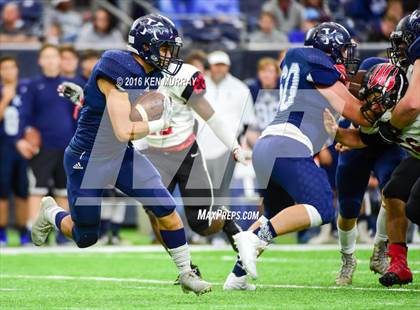 Thumbnail 2 in Kingwood vs Clear Brook (UIL 6A Region III Bi-District) photogallery.