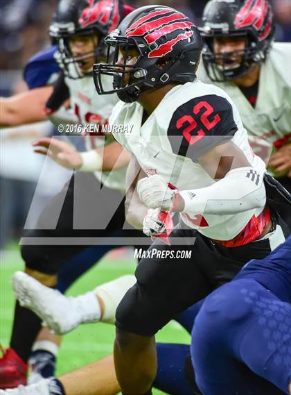 Thumbnail 1 in Kingwood vs Clear Brook (UIL 6A Region III Bi-District) photogallery.