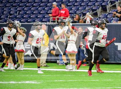 Thumbnail 2 in Kingwood vs Clear Brook (UIL 6A Region III Bi-District) photogallery.