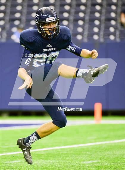 Thumbnail 3 in Kingwood vs Clear Brook (UIL 6A Region III Bi-District) photogallery.