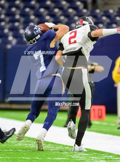 Thumbnail 2 in Kingwood vs Clear Brook (UIL 6A Region III Bi-District) photogallery.