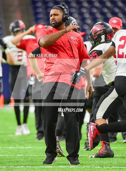Thumbnail 2 in Kingwood vs Clear Brook (UIL 6A Region III Bi-District) photogallery.