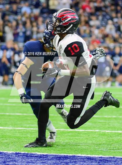 Thumbnail 2 in Kingwood vs Clear Brook (UIL 6A Region III Bi-District) photogallery.