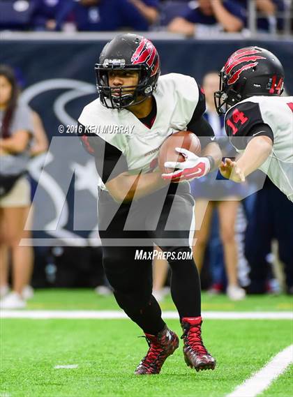 Thumbnail 3 in Kingwood vs Clear Brook (UIL 6A Region III Bi-District) photogallery.
