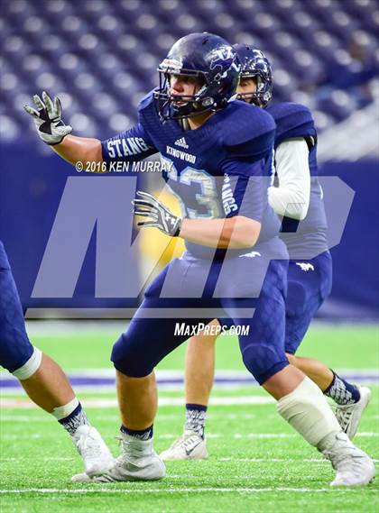 Thumbnail 2 in Kingwood vs Clear Brook (UIL 6A Region III Bi-District) photogallery.