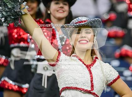 Thumbnail 2 in Kingwood vs Clear Brook (UIL 6A Region III Bi-District) photogallery.