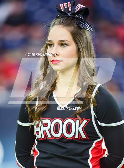 Thumbnail 1 in Kingwood vs Clear Brook (UIL 6A Region III Bi-District) photogallery.