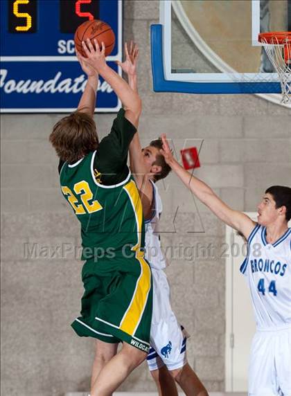 Thumbnail 2 in Brea Olinda vs Rancho Bernardo (MaxPreps Holiday Classic) photogallery.