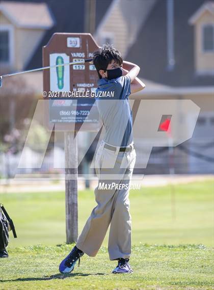 Thumbnail 3 in St. Stanislaus Boys Golf Meet photogallery.