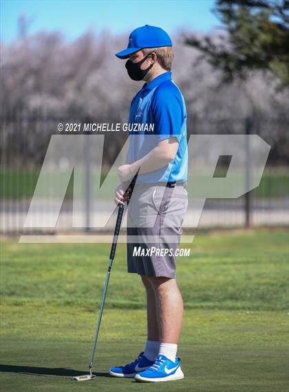 Thumbnail 1 in St. Stanislaus Boys Golf Meet photogallery.