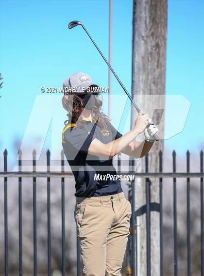 Thumbnail 3 in St. Stanislaus Boys Golf Meet photogallery.