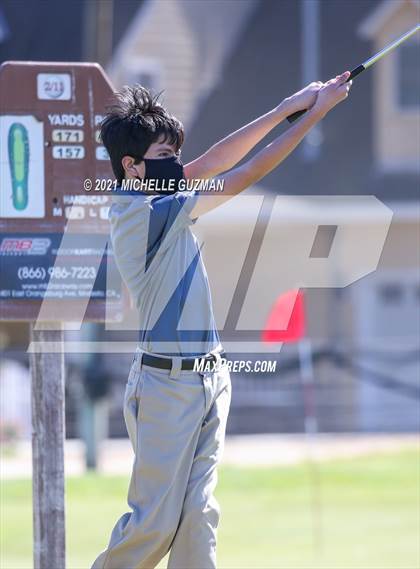 Thumbnail 2 in St. Stanislaus Boys Golf Meet photogallery.