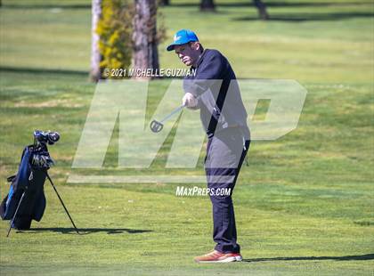 Thumbnail 2 in St. Stanislaus Boys Golf Meet photogallery.