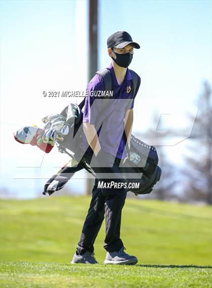 Thumbnail 3 in St. Stanislaus Boys Golf Meet photogallery.
