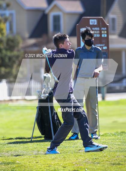 Thumbnail 3 in St. Stanislaus Boys Golf Meet photogallery.