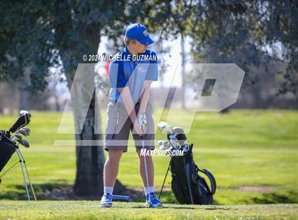 Thumbnail 2 in St. Stanislaus Boys Golf Meet photogallery.