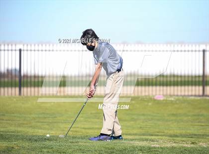 Thumbnail 2 in St. Stanislaus Boys Golf Meet photogallery.