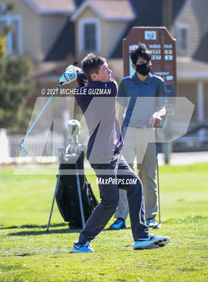 Thumbnail 2 in St. Stanislaus Boys Golf Meet photogallery.