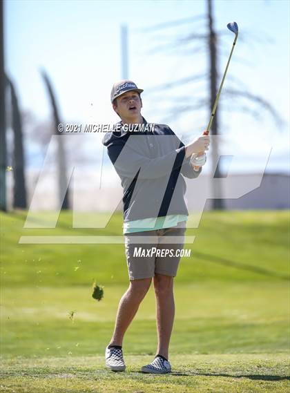 Thumbnail 1 in St. Stanislaus Boys Golf Meet photogallery.