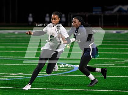 Thumbnail 3 in Blessed Trinity vs. Marietta (GHSA Division 3 Round 2) photogallery.