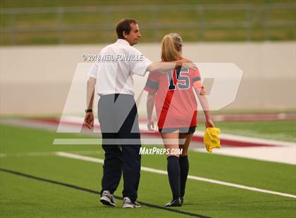 Thumbnail 2 in Keller vs. Allen (UIL 6A Region 1 Semifinals) photogallery.