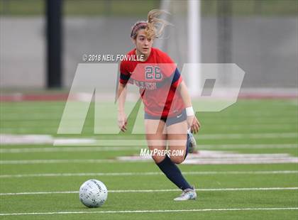 Thumbnail 2 in Keller vs. Allen (UIL 6A Region 1 Semifinals) photogallery.