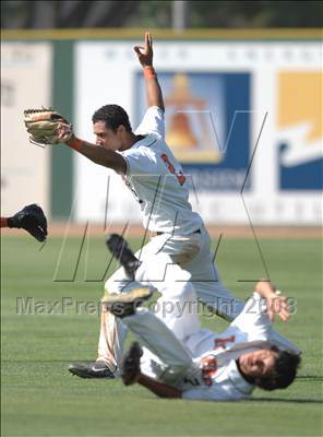 Thumbnail 3 in Maranatha vs San Jacinto (CIF SS D6 Final) photogallery.