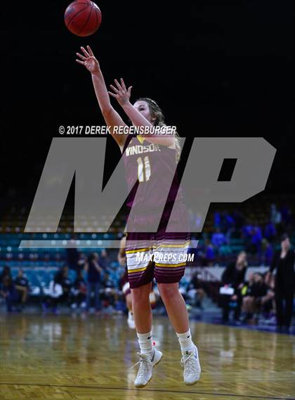 Thumbnail 3 in Pueblo South vs Windsor (CHSAA 4A Semifinal) photogallery.