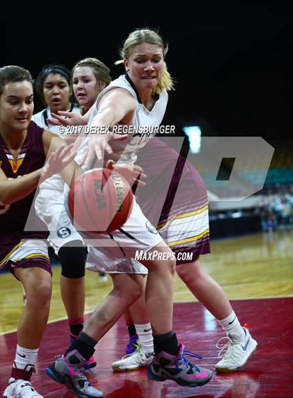 Thumbnail 2 in Pueblo South vs Windsor (CHSAA 4A Semifinal) photogallery.