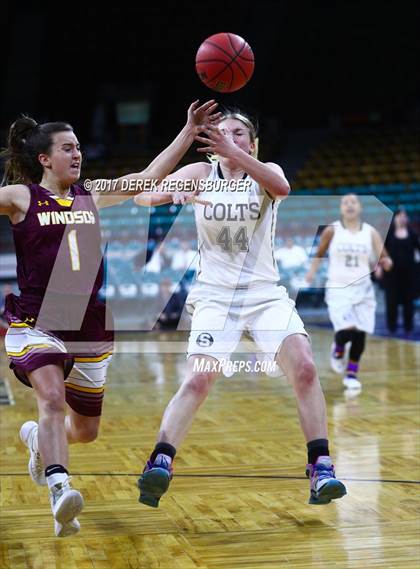 Thumbnail 1 in Pueblo South vs Windsor (CHSAA 4A Semifinal) photogallery.