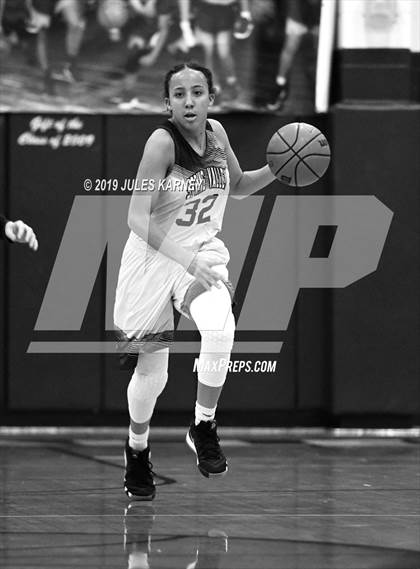 Thumbnail 3 in Coronado vs Spring Valley (NIAA 4A 2nd Round Playoff) photogallery.