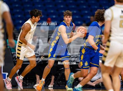 Thumbnail 3 in Jayton vs. Bryson (UIL 1A Basketball Division II Final) photogallery.