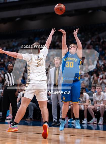Thumbnail 1 in Jayton vs. Bryson (UIL 1A Basketball Division II Final) photogallery.