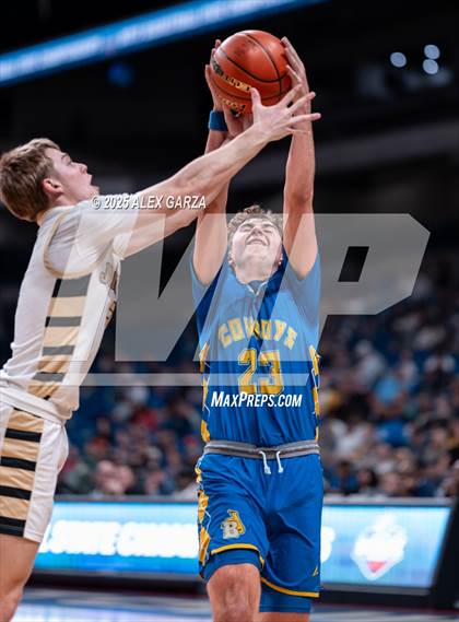 Thumbnail 1 in Jayton vs. Bryson (UIL 1A Basketball Division II Final) photogallery.