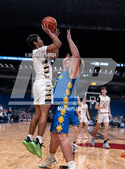 Thumbnail 3 in Jayton vs. Bryson (UIL 1A Basketball Division II Final) photogallery.