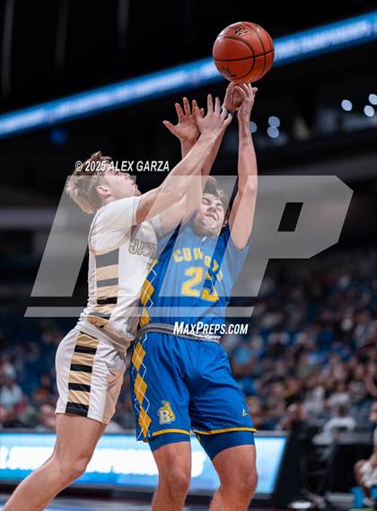 Thumbnail 2 in Jayton vs. Bryson (UIL 1A Basketball Division II Final) photogallery.