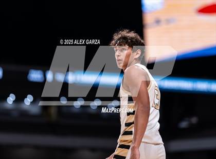 Thumbnail 2 in Jayton vs. Bryson (UIL 1A Basketball Division II Final) photogallery.