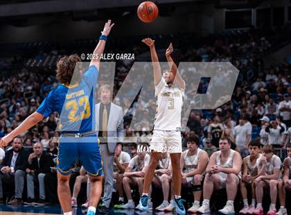 Thumbnail 2 in Jayton vs. Bryson (UIL 1A Basketball Division II Final) photogallery.