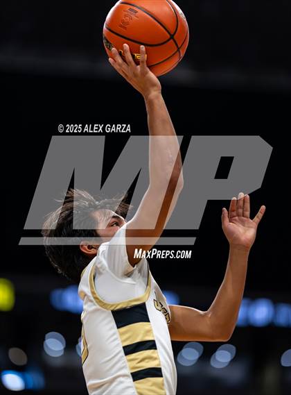 Thumbnail 3 in Jayton vs. Bryson (UIL 1A Basketball Division II Final) photogallery.