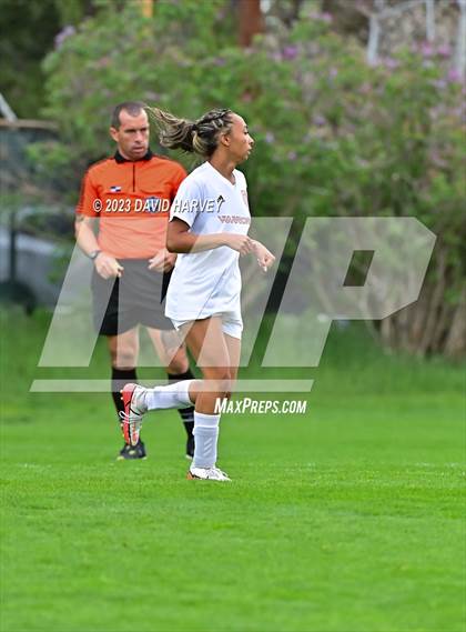 Thumbnail 2 in Dakota Ridge vs Grand Junction ( CHSAA 4A Playoff Round Two) photogallery.