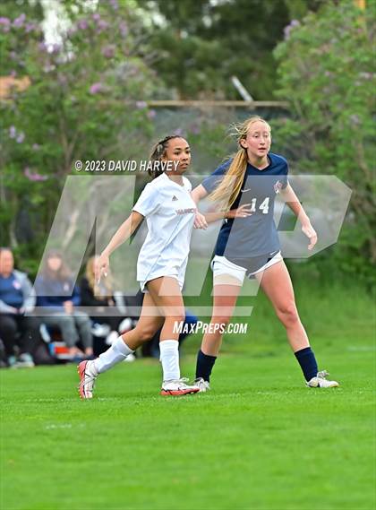 Thumbnail 2 in Dakota Ridge vs Grand Junction ( CHSAA 4A Playoff Round Two) photogallery.