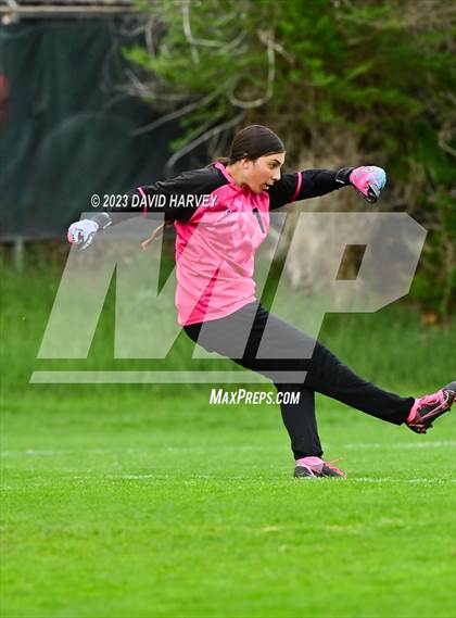 Thumbnail 1 in Dakota Ridge vs Grand Junction ( CHSAA 4A Playoff Round Two) photogallery.
