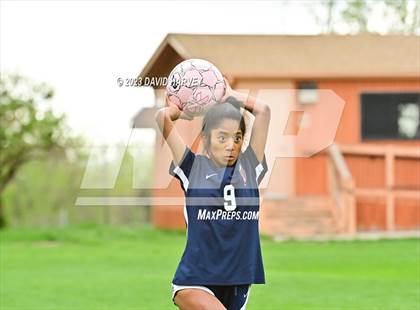 Thumbnail 2 in Dakota Ridge vs Grand Junction ( CHSAA 4A Playoff Round Two) photogallery.