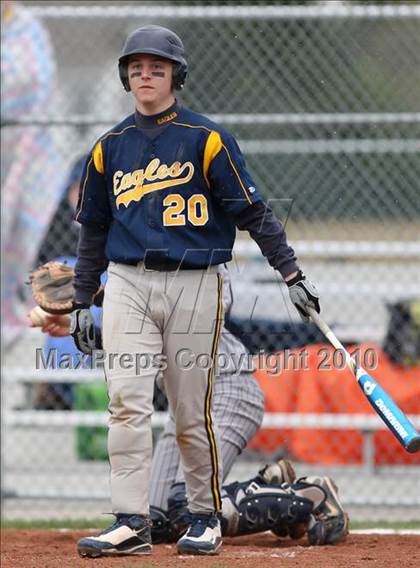 Thumbnail 3 in Sutherland @ Irondequoit photogallery.