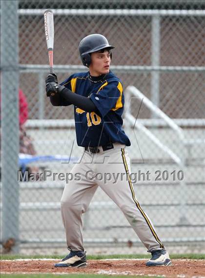 Thumbnail 3 in Sutherland @ Irondequoit photogallery.