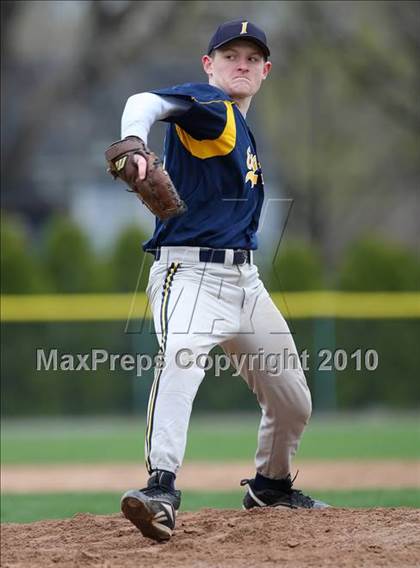 Thumbnail 3 in Sutherland @ Irondequoit photogallery.